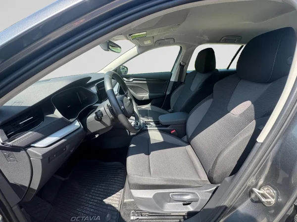 SKODA Octavia Combi (2025) — foto 21 van 21