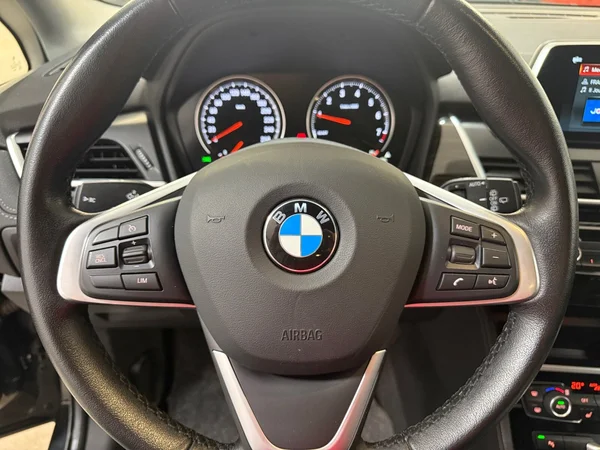 BMW 216-Gran-Tourer (2020) — foto 7 van 30