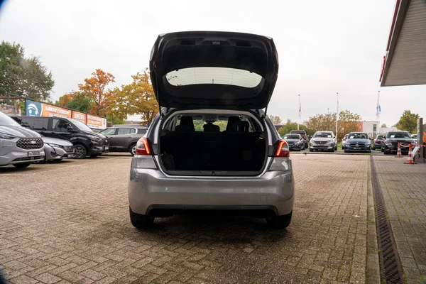 Peugeot 308 (2021) — foto 22 van 64