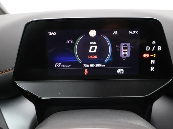 CUPRA Born (2025) — foto 10 van 25