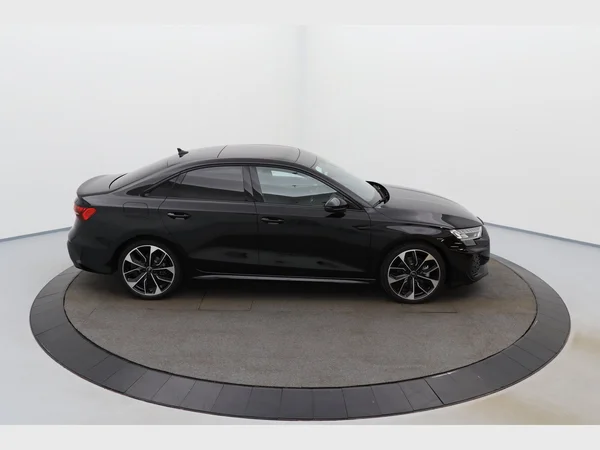 AUDI A3 Sedan (2025) — foto 2 van 26