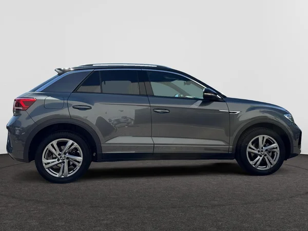 VOLKSWAGEN T-Roc (2023) — foto 21 van 24