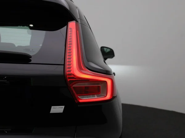 Volvo XC40 (2023) — foto 31 van 41