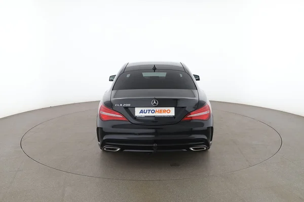Mercedes-Benz CLA-Klasse (2019) — foto 11 van 16