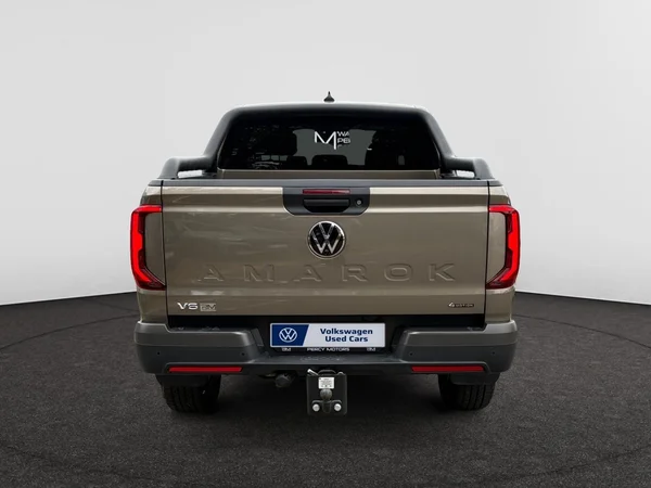 VOLKSWAGEN Amarok Double Cab Dsl (2025) — foto 7 van 8