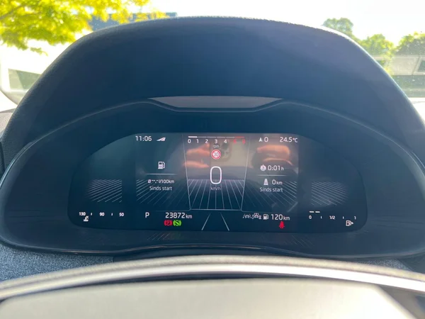 SKODA Kamiq (2025) — foto 6 van 24