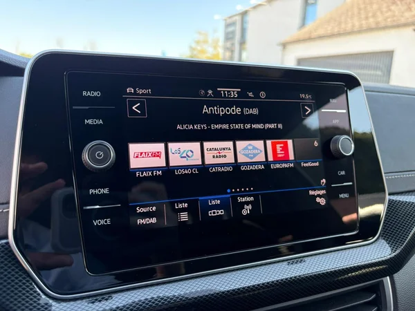 VOLKSWAGEN T-Cross (2025) — foto 5 van 19