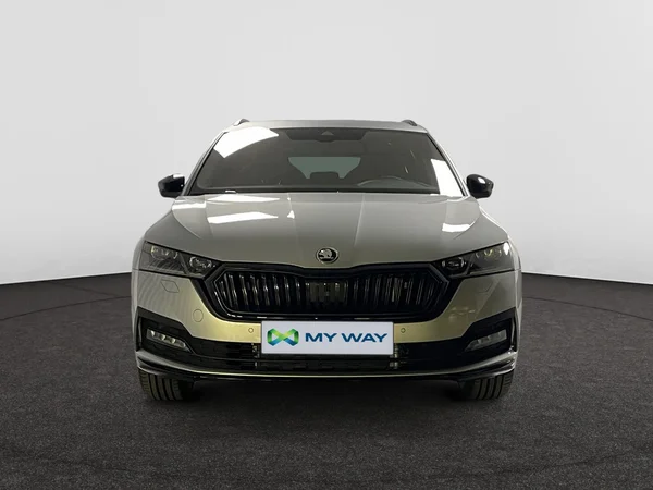 SKODA Octavia Combi (2024) — foto 10 van 15