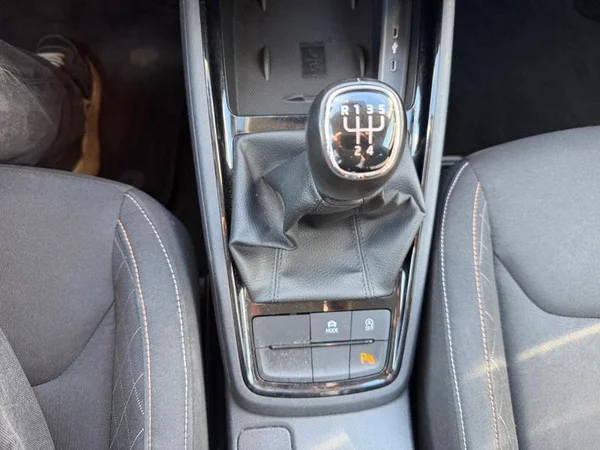 SKODA Kamiq (2022) — foto 21 van 31