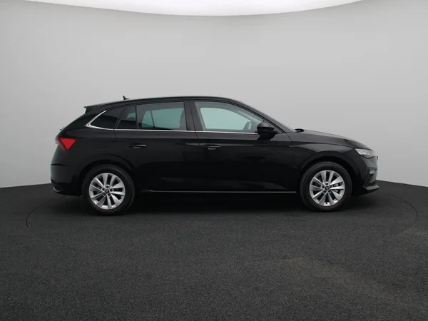 SKODA Scala (2025) — foto 2 van 16
