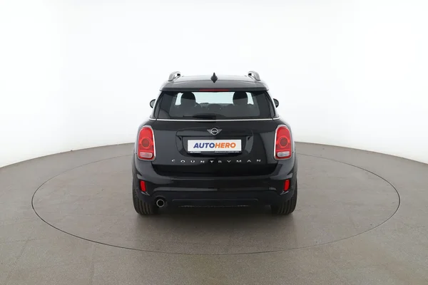 MINI Countryman (2019) — foto 11 van 16