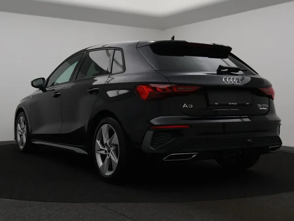 AUDI A3 Sportback (2022) — foto 12 van 30
