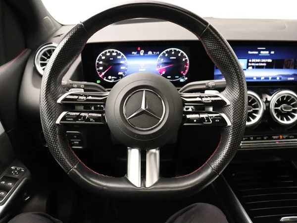 Mercedes-Benz B-Klasse (2023) — foto 6 van 32