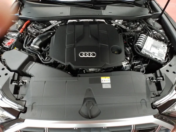 AUDI A6 Allroad Quattro (2024) — foto 11 van 15