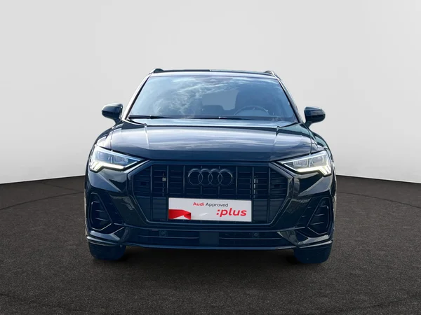 AUDI Q3 PHEV (2022) — foto 18 van 24