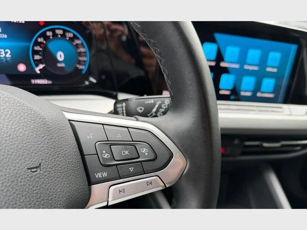 Volkswagen Golf Variant VIII (2022) — foto 8 van 27