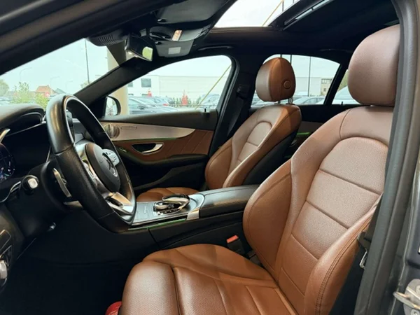 Mercedes-Benz C-Klasse (2020) — foto 4 van 24