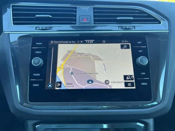 VOLKSWAGEN Tiguan Dsl (2022) — foto 8 van 31