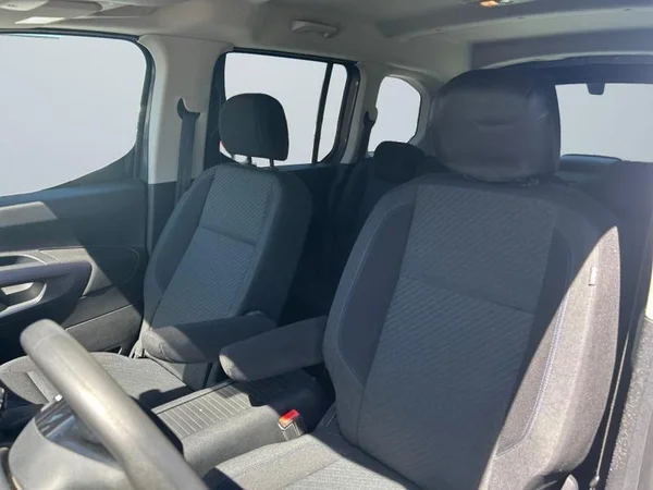 PEUGEOT Rifter Swb Dsl (2019) — foto 2 van 31