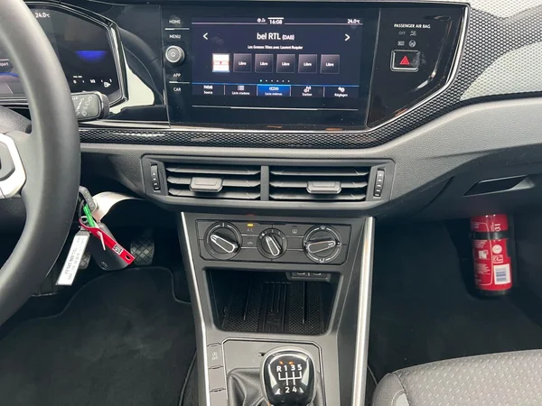 VOLKSWAGEN Polo (2025) — foto 18 van 18