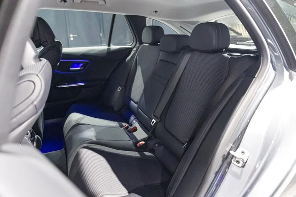 Mercedes-Benz C-Klasse (2023) — foto 31 van 32