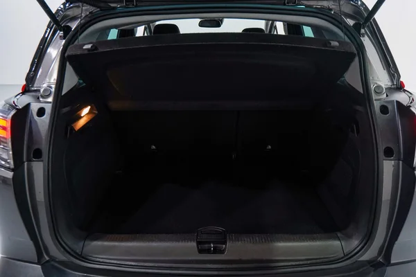 Opel Crossland (2022) — foto 8 van 97