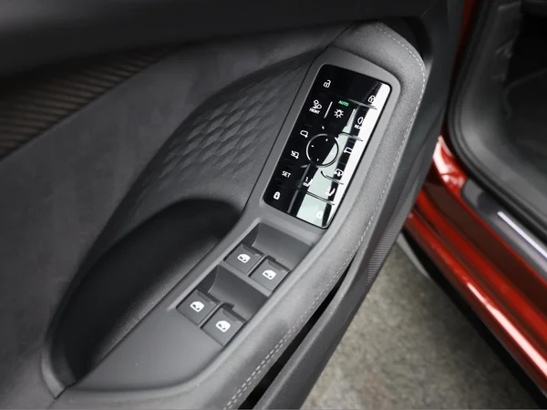 AUDI S5 Avant (2025) — foto 7 van 25