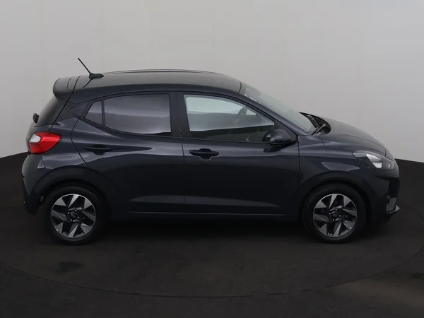 HYUNDAI i10 (2025) — foto 21 van 25