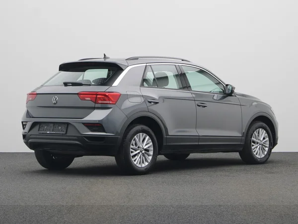 VOLKSWAGEN T-Roc (2021) — foto 10 van 17