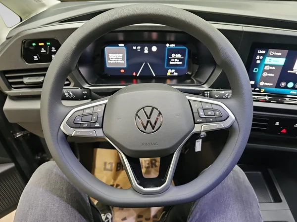 VOLKSWAGEN Caddy Maxi Van (2025) — foto 6 van 25