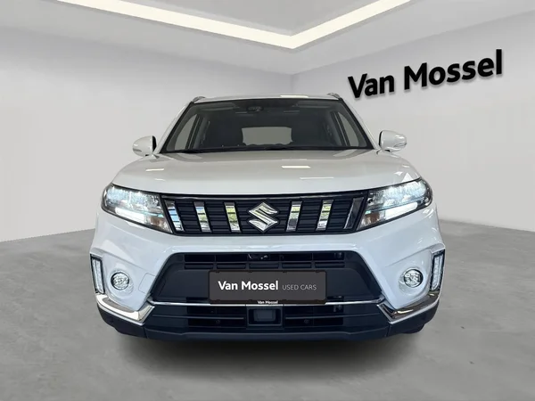 Suzuki Grand Vitara (2024) — foto 12 van 19
