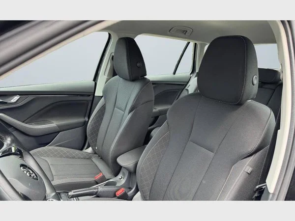 Skoda Kamiq (2021) — foto 2 van 24