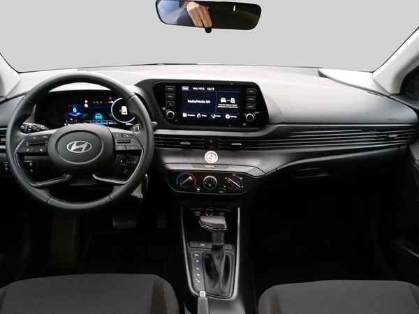 Hyundai i20 (2024) — foto 13 van 17
