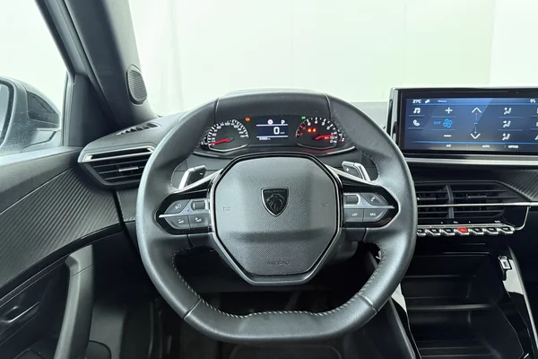 Peugeot 2008 (2025) — foto 2 van 17