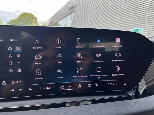 AUDI SQ6 Sportback e-tron (2025) — foto 10 van 24