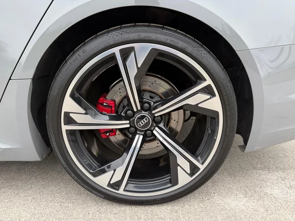 AUDI RS4 Avant (2021) — foto 24 van 30