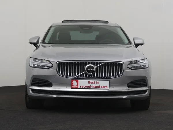 VOLVO S90 (2023) — foto 31 van 33