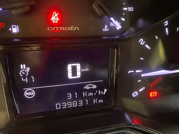 Citroën C3 Aircross (2022) — foto 7 van 21