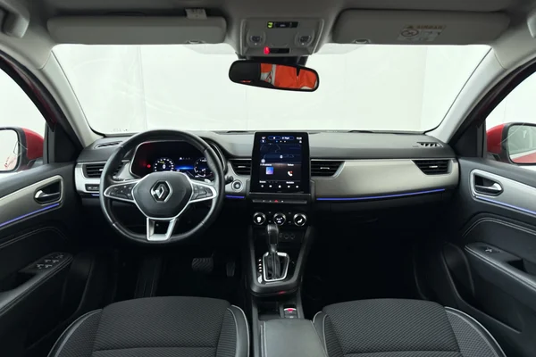 Renault Arkana (2022) — foto 18 van 18