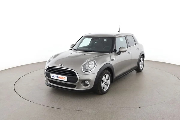 MINI Mini (2017) — foto 1 van 16