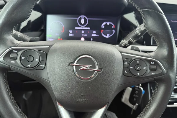 Opel Grandland (2022) — foto 15 van 30