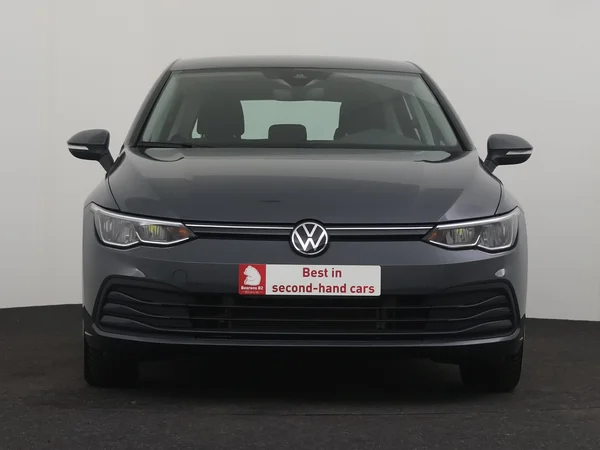 VOLKSWAGEN Golf (2024) — foto 24 van 26