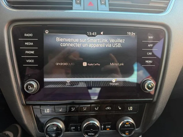 SKODA Octavia (2017) — foto 10 van 22