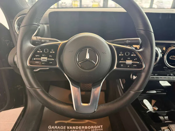 Mercedes-Benz CLA (2023) — foto 10 van 21