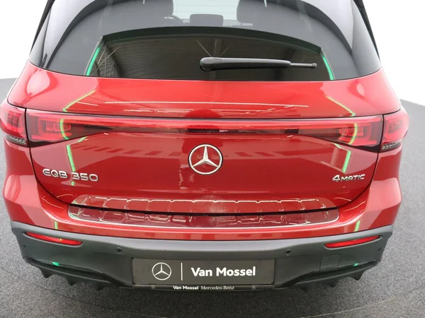 Mercedes-Benz EQB (2023) — foto 16 van 29