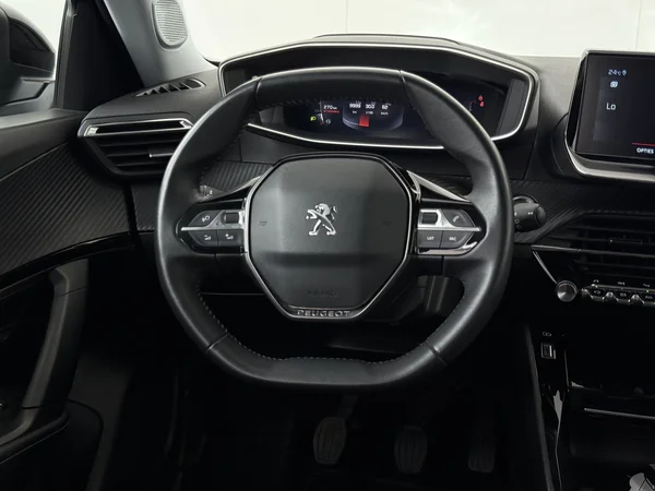 PEUGEOT 2008 (2022) — foto 14 van 27