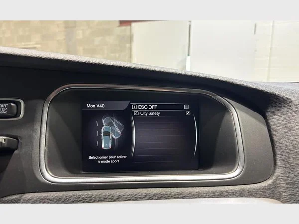 Volvo V40 (2019) — foto 9 van 29