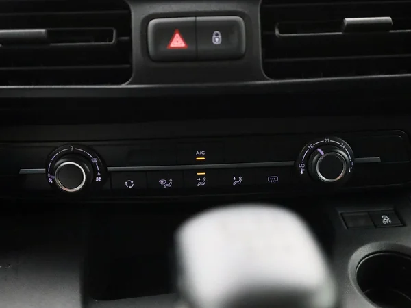 Opel Combo Life (2022) — foto 14 van 36