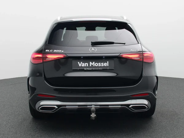 Mercedes-Benz GLC (2024) — foto 31 van 35