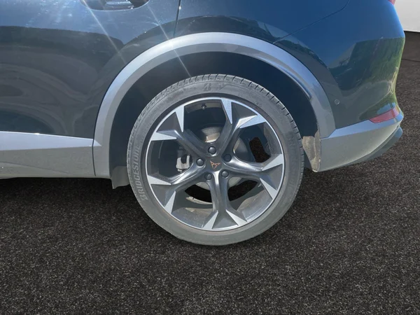 CUPRA Formentor e-Hybrid (PHEV) (2024) — foto 18 van 18